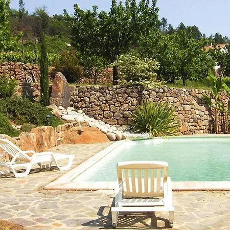 Hébergement de vacances Stone With Shared Pool, Chambonas, Cleaning Included